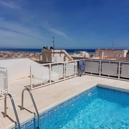 Con Piscina Cerca De La Playa شقة غاروشا
